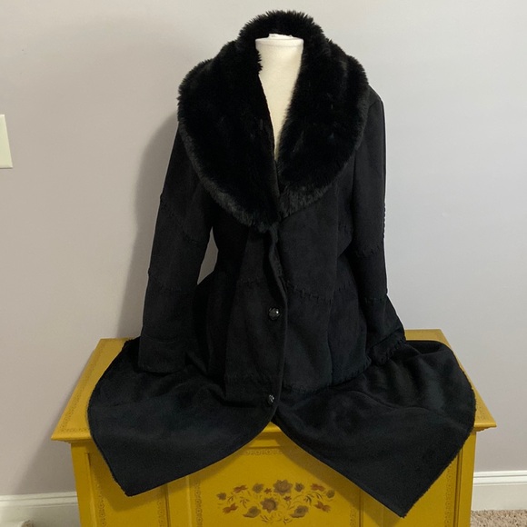 Faux Fur Coldwater Creek Coat size 20 - Picture 2 of 9